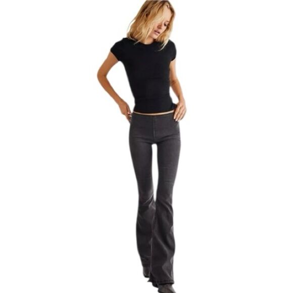 Free People Penny Flare Pull On Jeans Women’s Light Black Wash Size 28Wx33L Tall - Picture 1 of 12